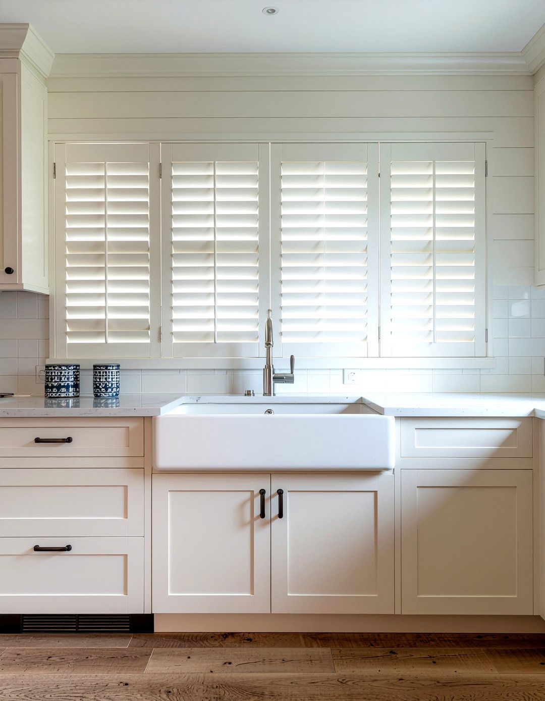 Beadboard kitchen shutters - 30 kitchen shutter ideas