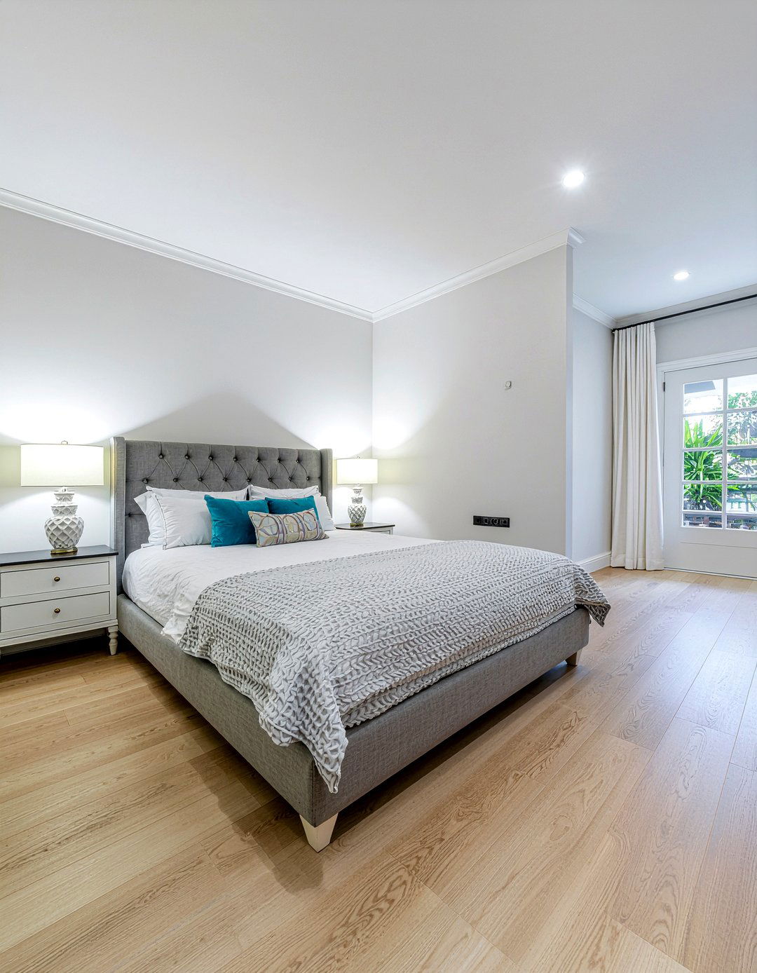 Bed behind half wall - 30 bedroom half wall ideas