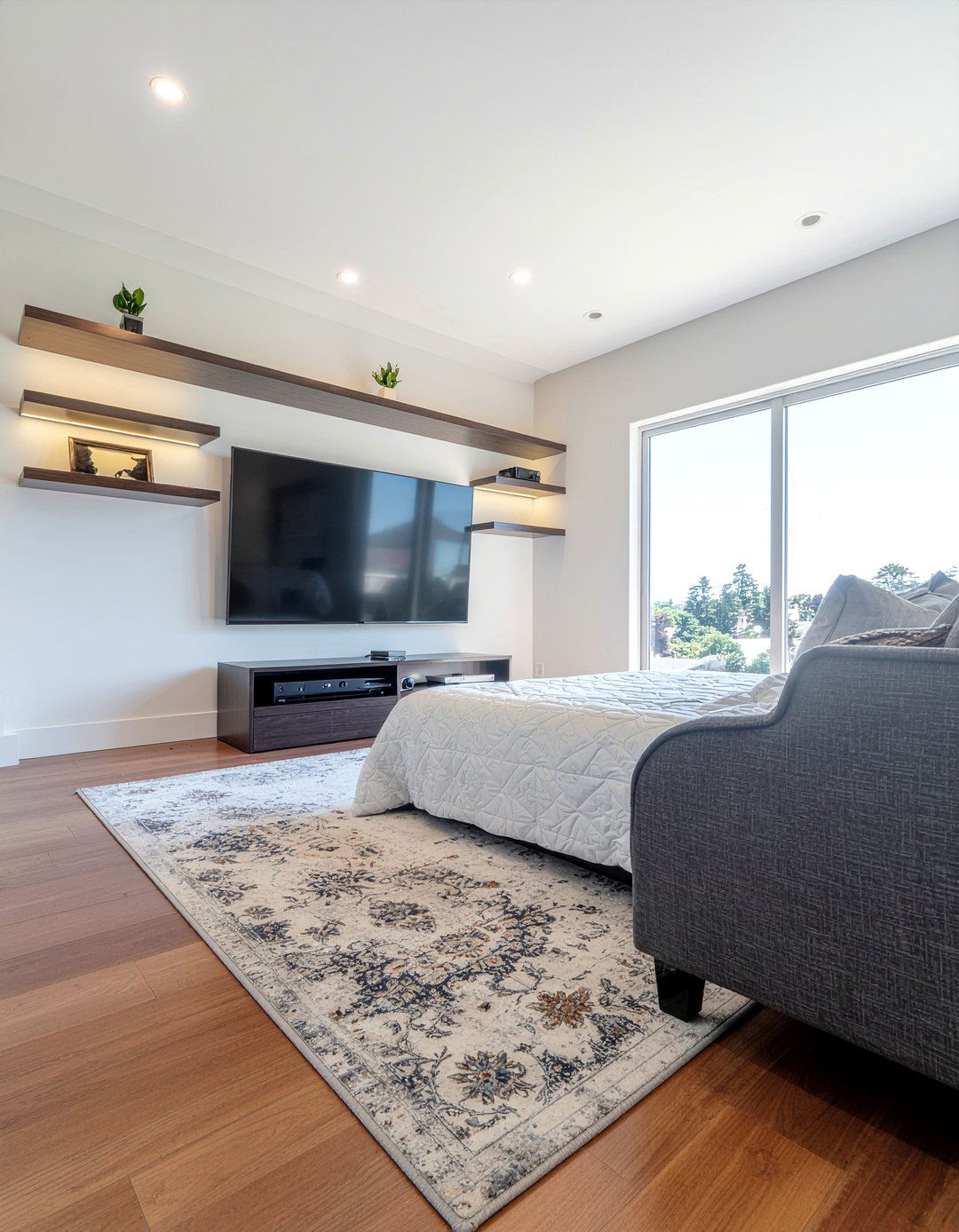 Bedroom Media Center - 30 bedroom multi-functional ideas