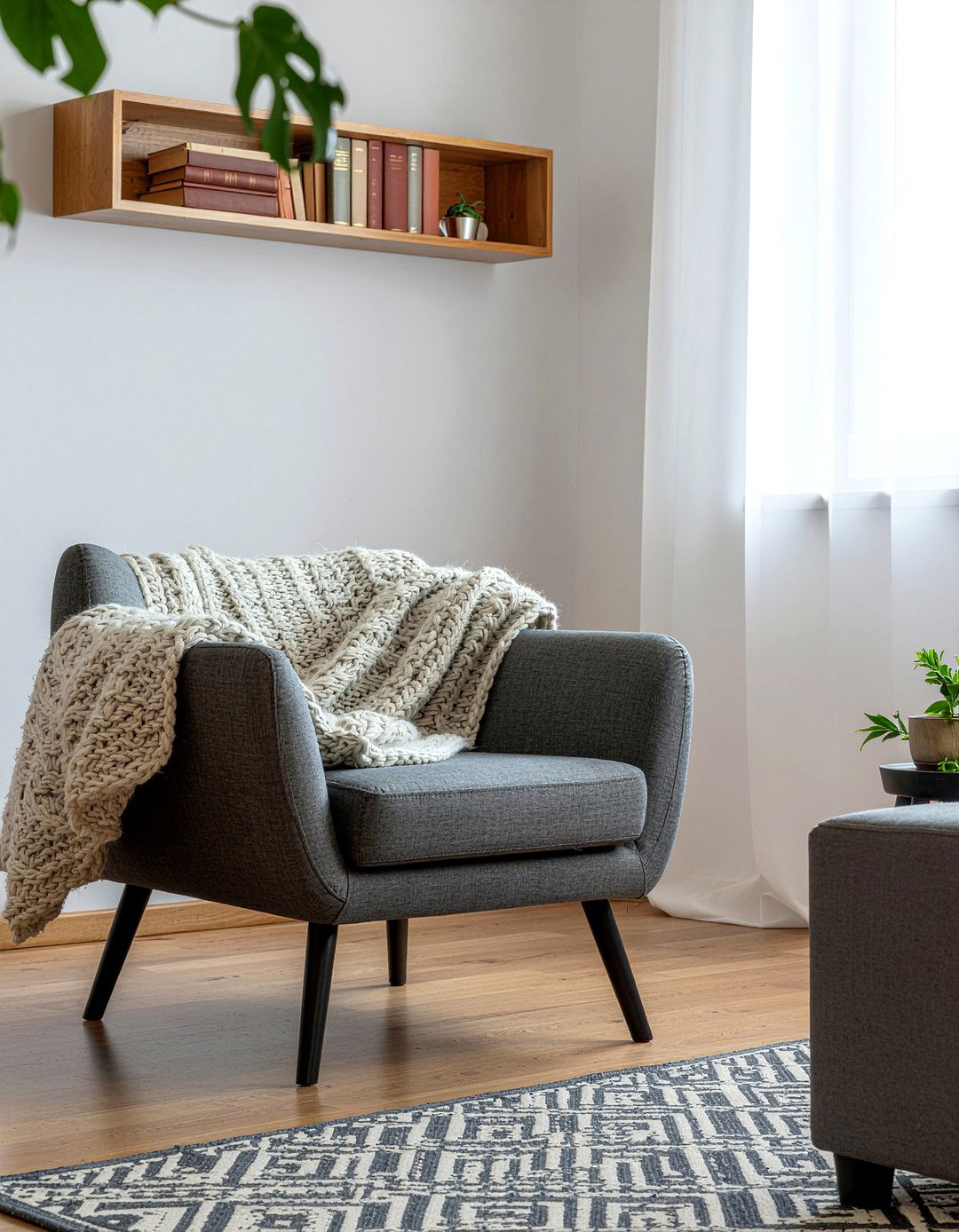 Bedroom Reading Nook - 30 bedroom seating ideas