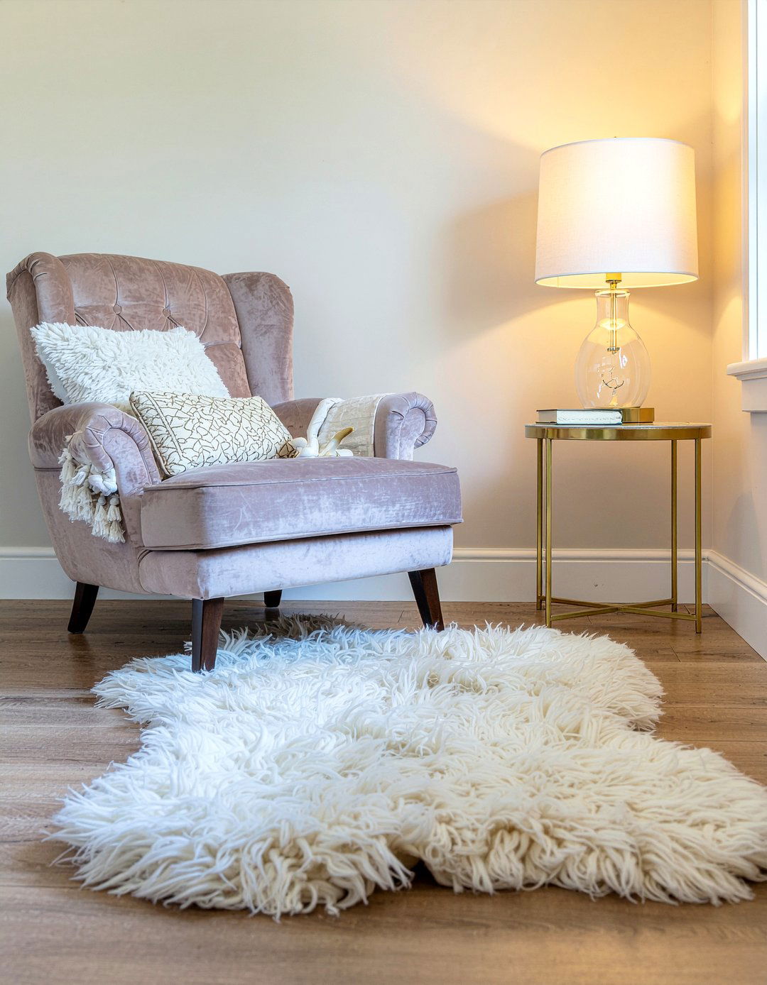 Bedroom Reading Nook - 30 trending bedroom ideas