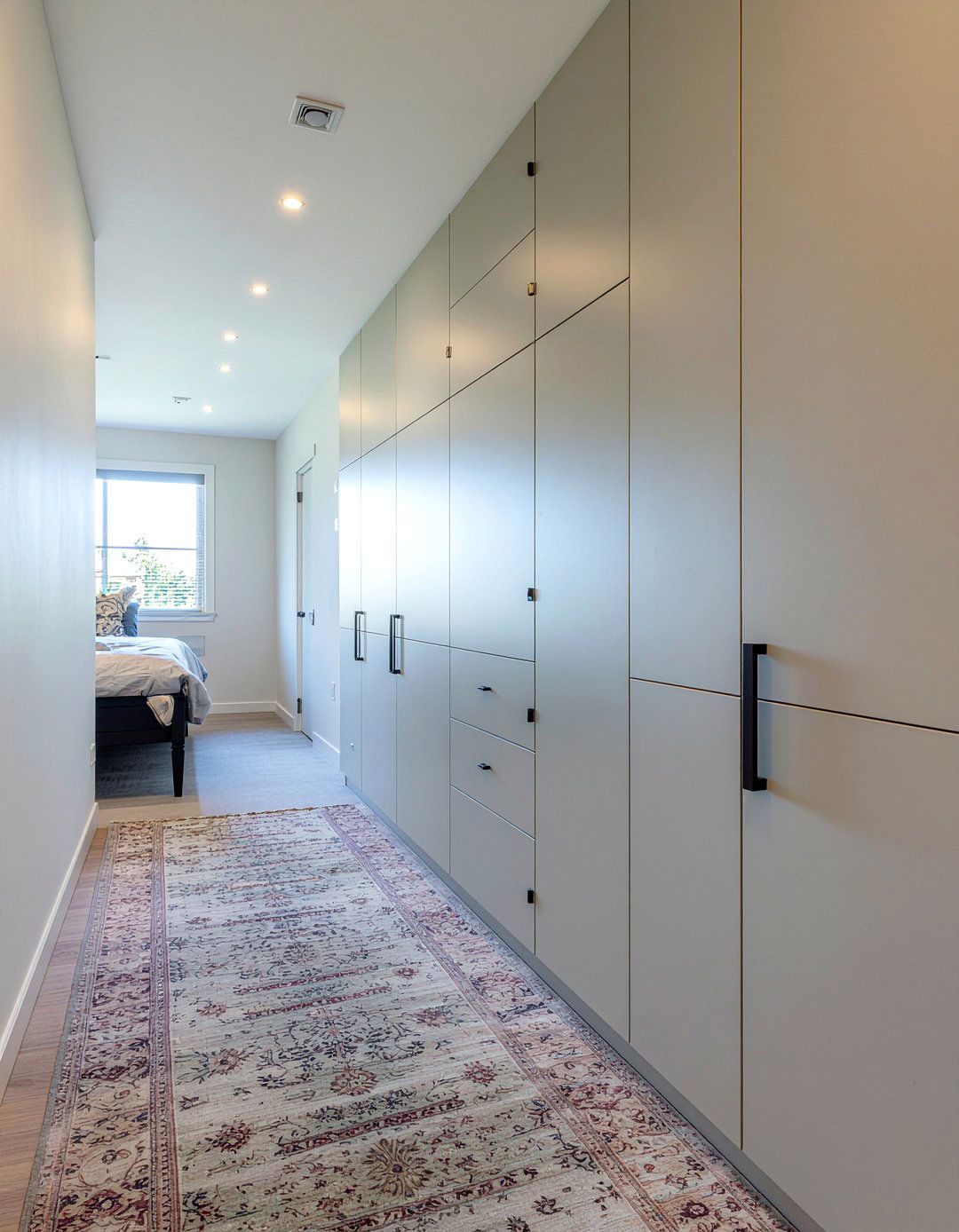 Bedroom hallway built in storage - 30 bedroom hallway ideas