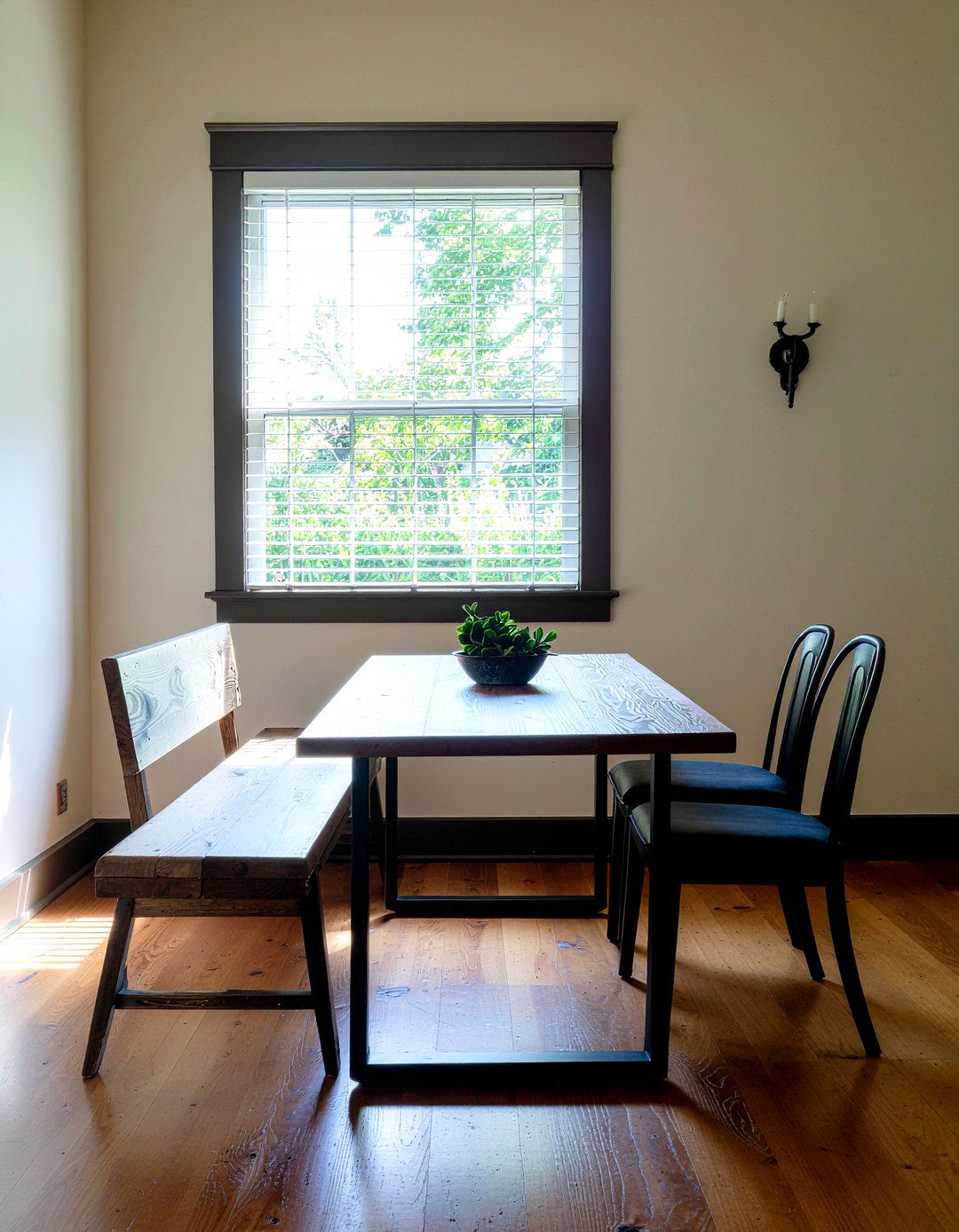 Bench Seating Dining - 30 condo dining room ideas