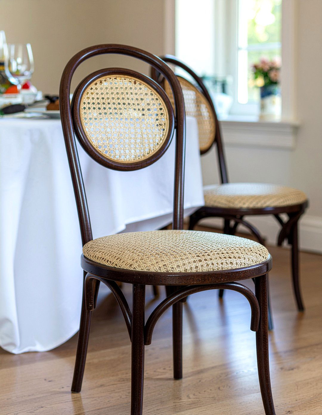 Bentwood cane chair - 30 cane dining chair ideas