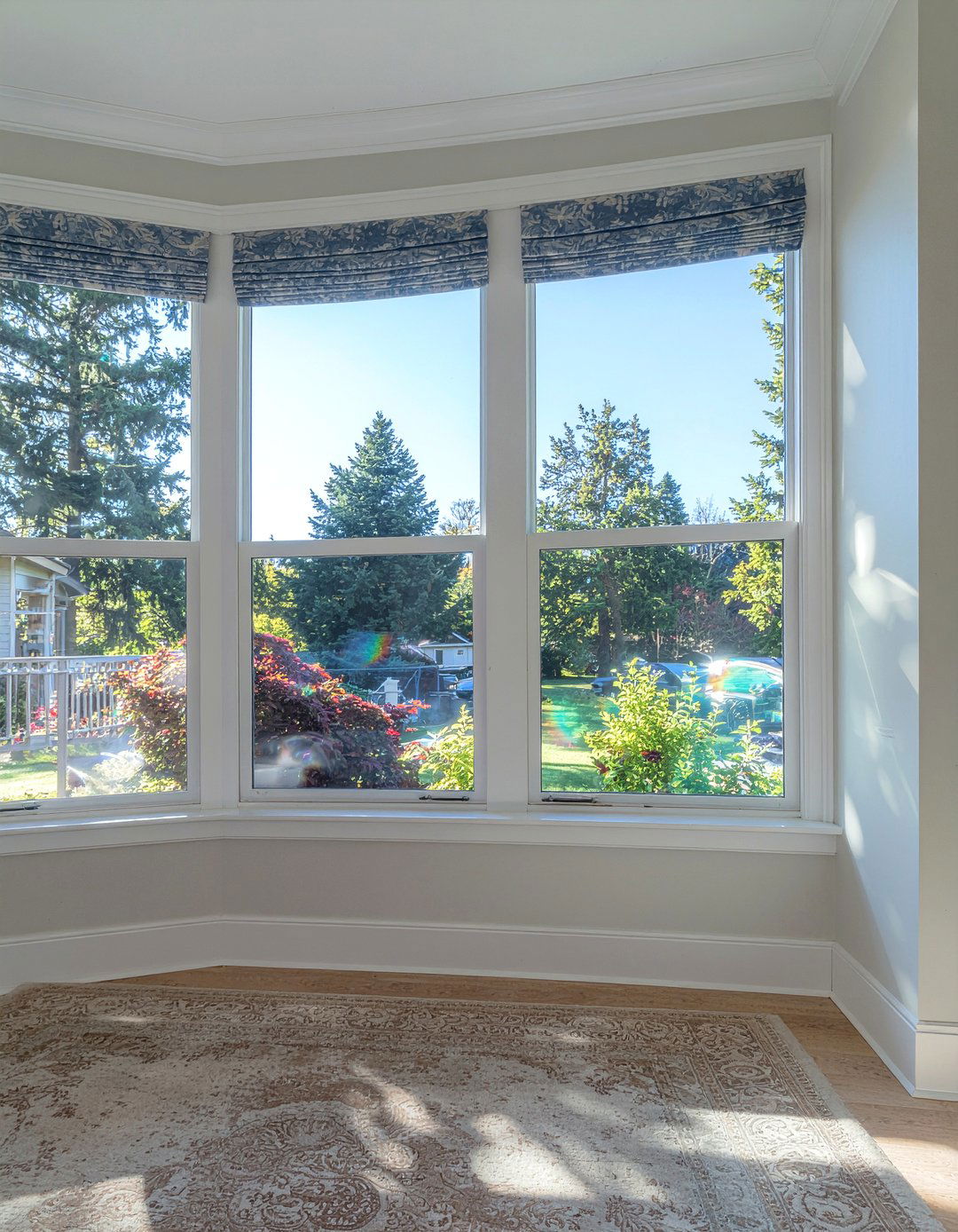 Beveled Glass Window - 30 living room privacy glass ideas