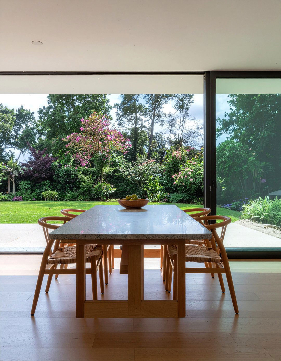 Biophilic Dining Room - 30 inviting dining room ideas