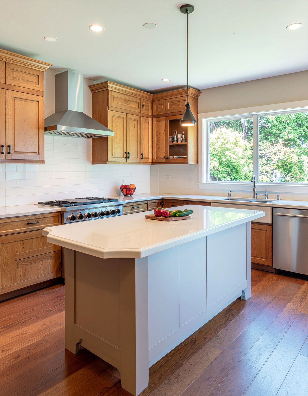 Birds Beak Edge Countertop - 30 kitchen countertop edge ideas