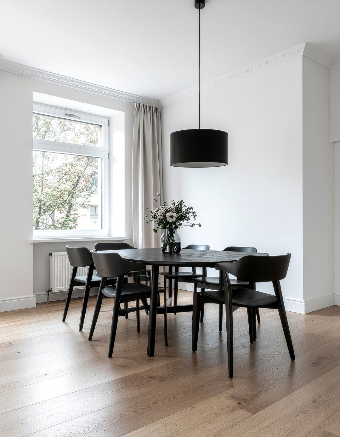 Black And White Dining Room - 30 cool neutral dining room ideas