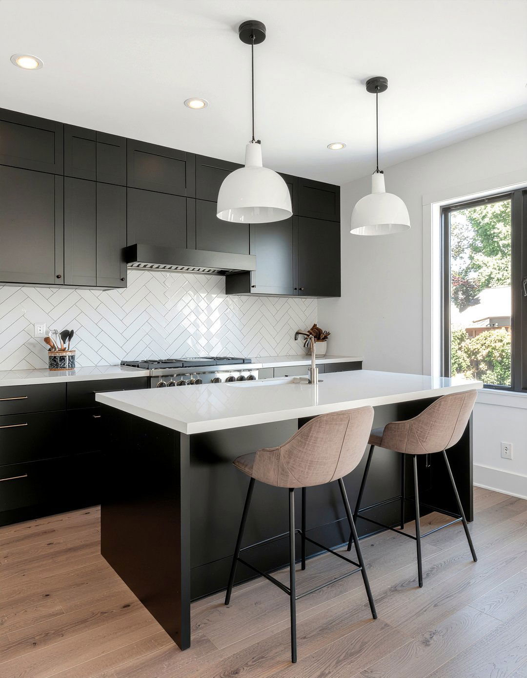 Black And White Kitchen Wallpaper - 30 kitchen wallpaper ideas