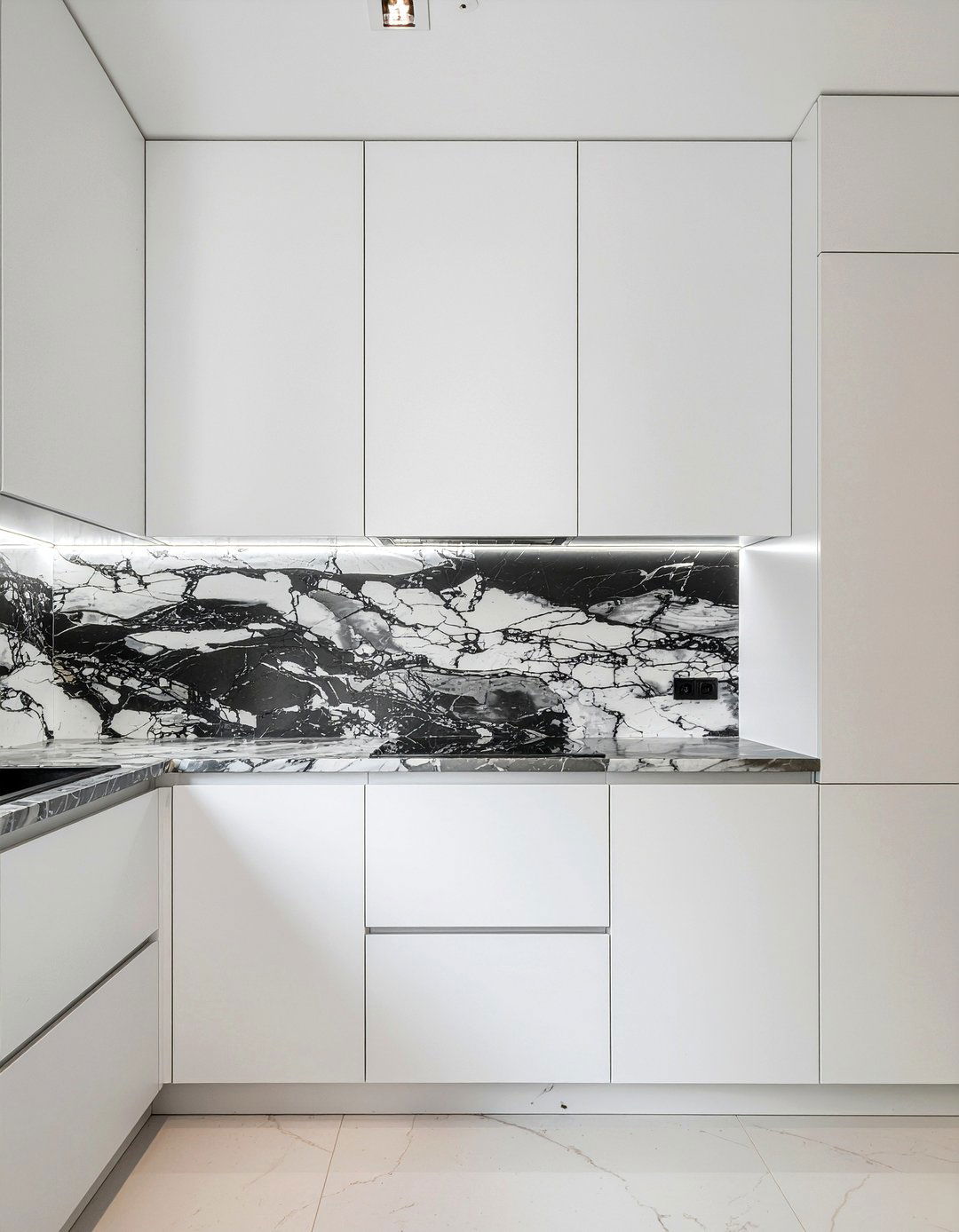 Black And White Marble Backsplash - 30 black and white kitchen ideas