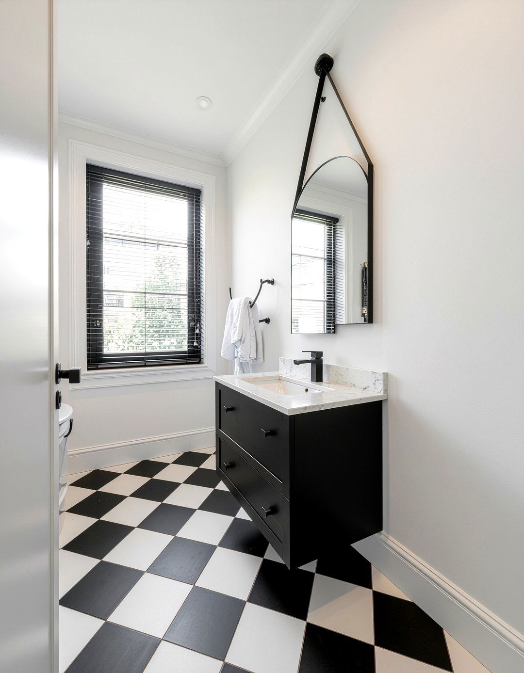 Black And White Tile - 30 powder room ideas