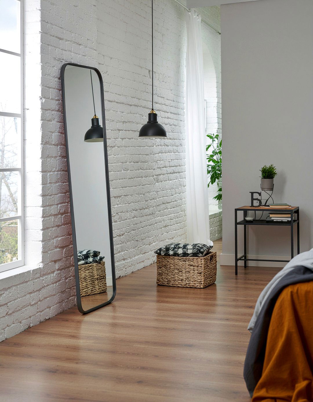 Black Metal Mirror - 30 bedroom mirror ideas