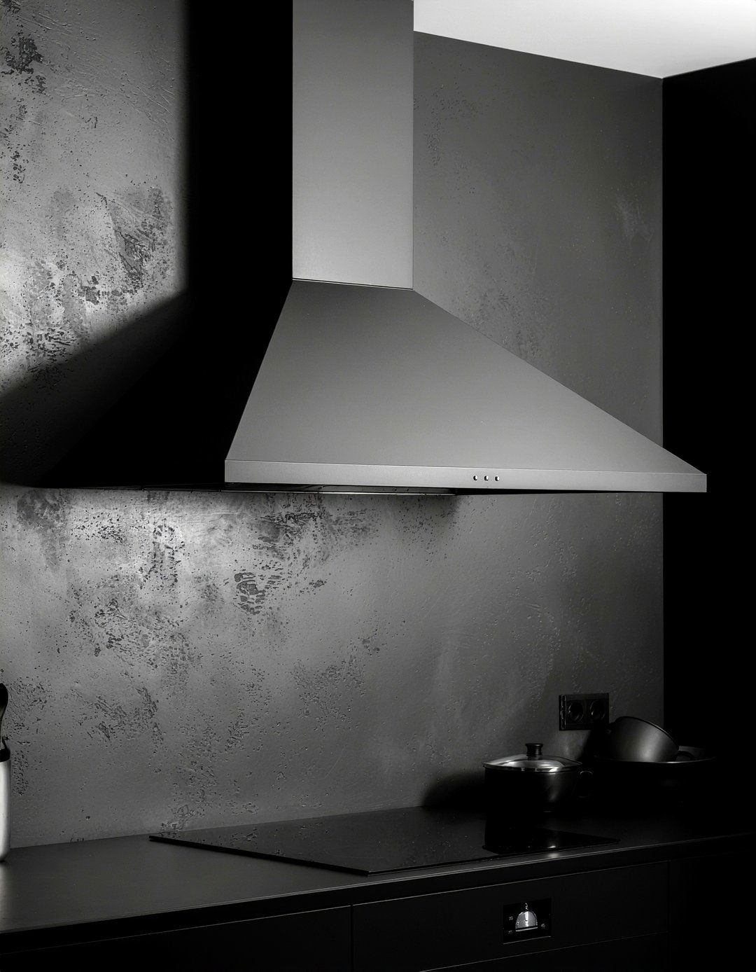 Black Range Hood - 30 all black kitchen ideas