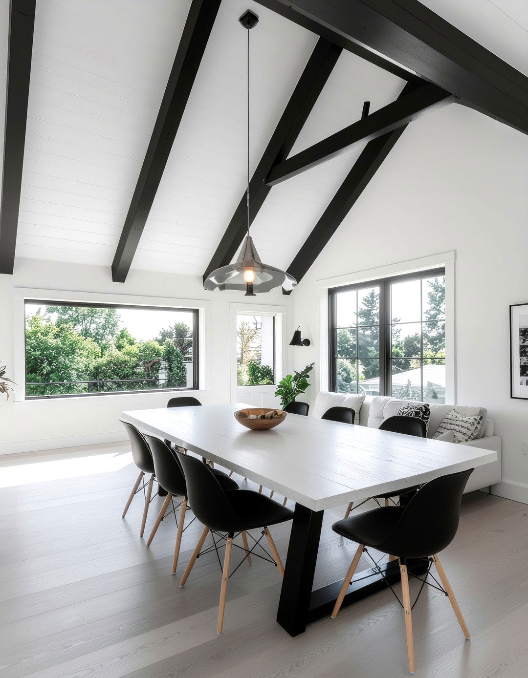 Black and white dining room vaulted ceiling - 30 dining room vaulted ceiling ideas