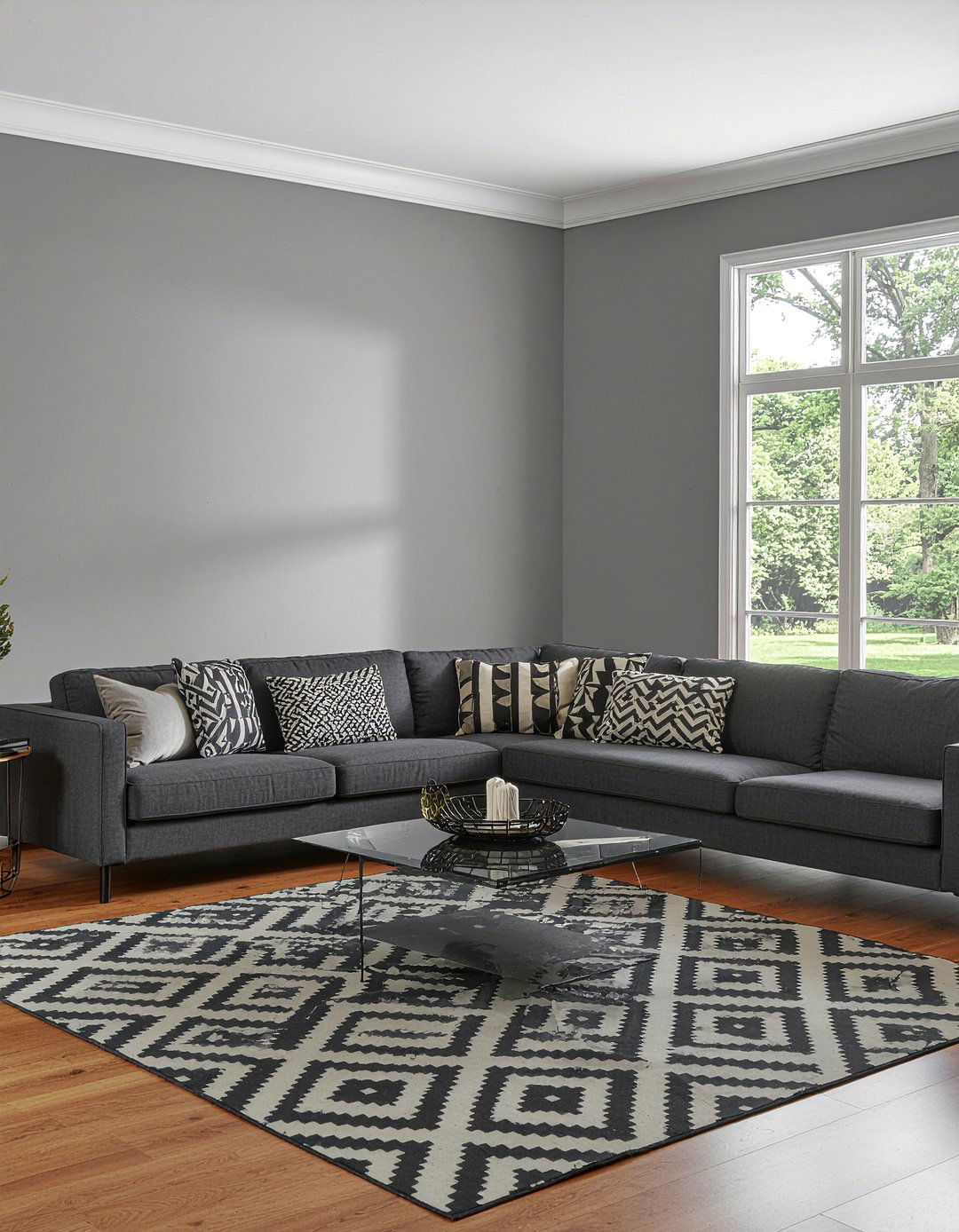 Black and white peel and stick wallpaper - 30 living room bold wallpapers