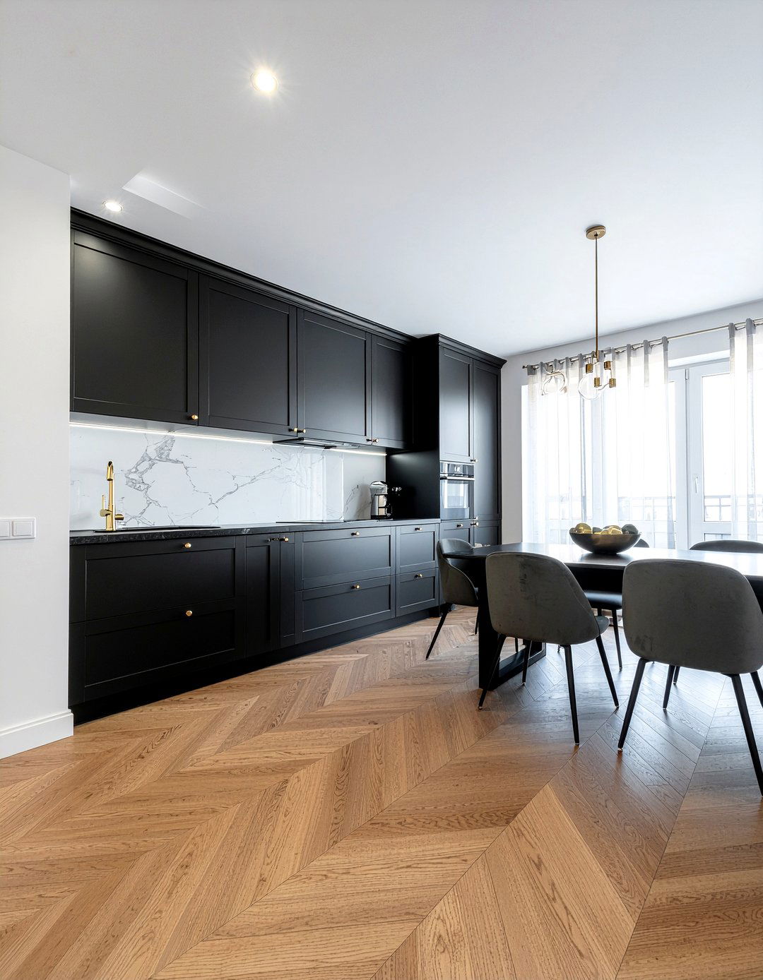 Black dining room built in cabinets - 30 dining room built-in cabinet ideas