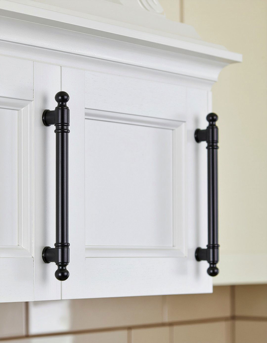 Black kitchen cabinet latches - 30 black kitchen hardware ideas