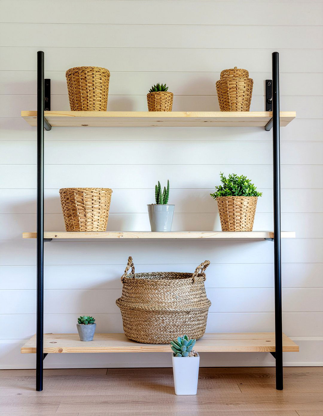 Black metal bracket - 30 living room bracket ideas