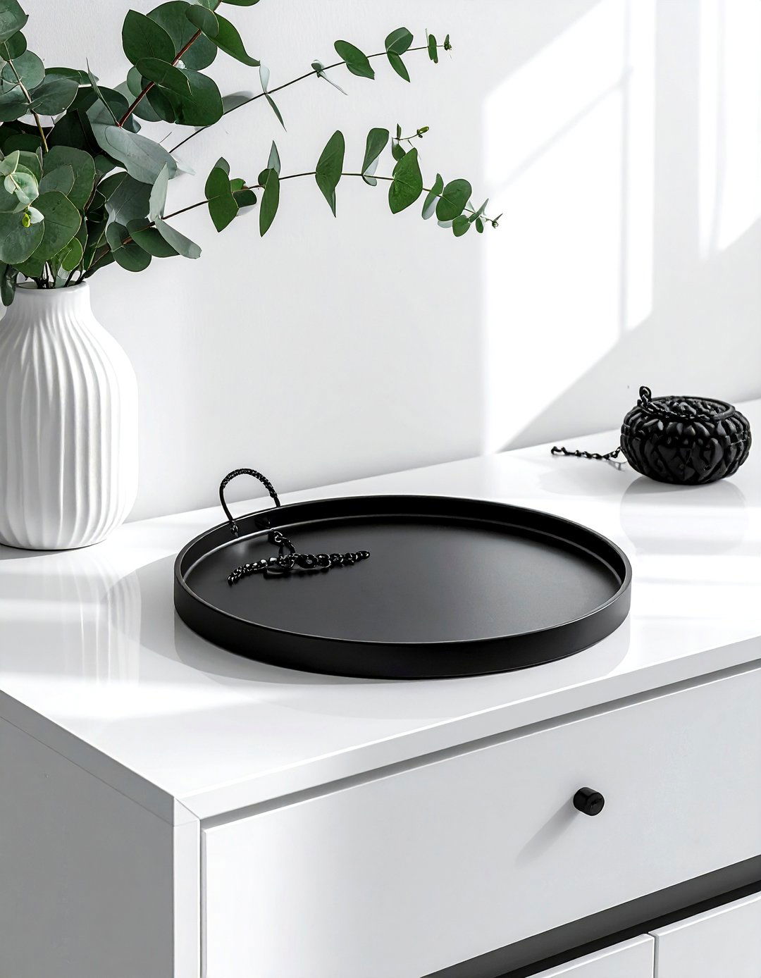 Black round tray - 30 round tray ideas