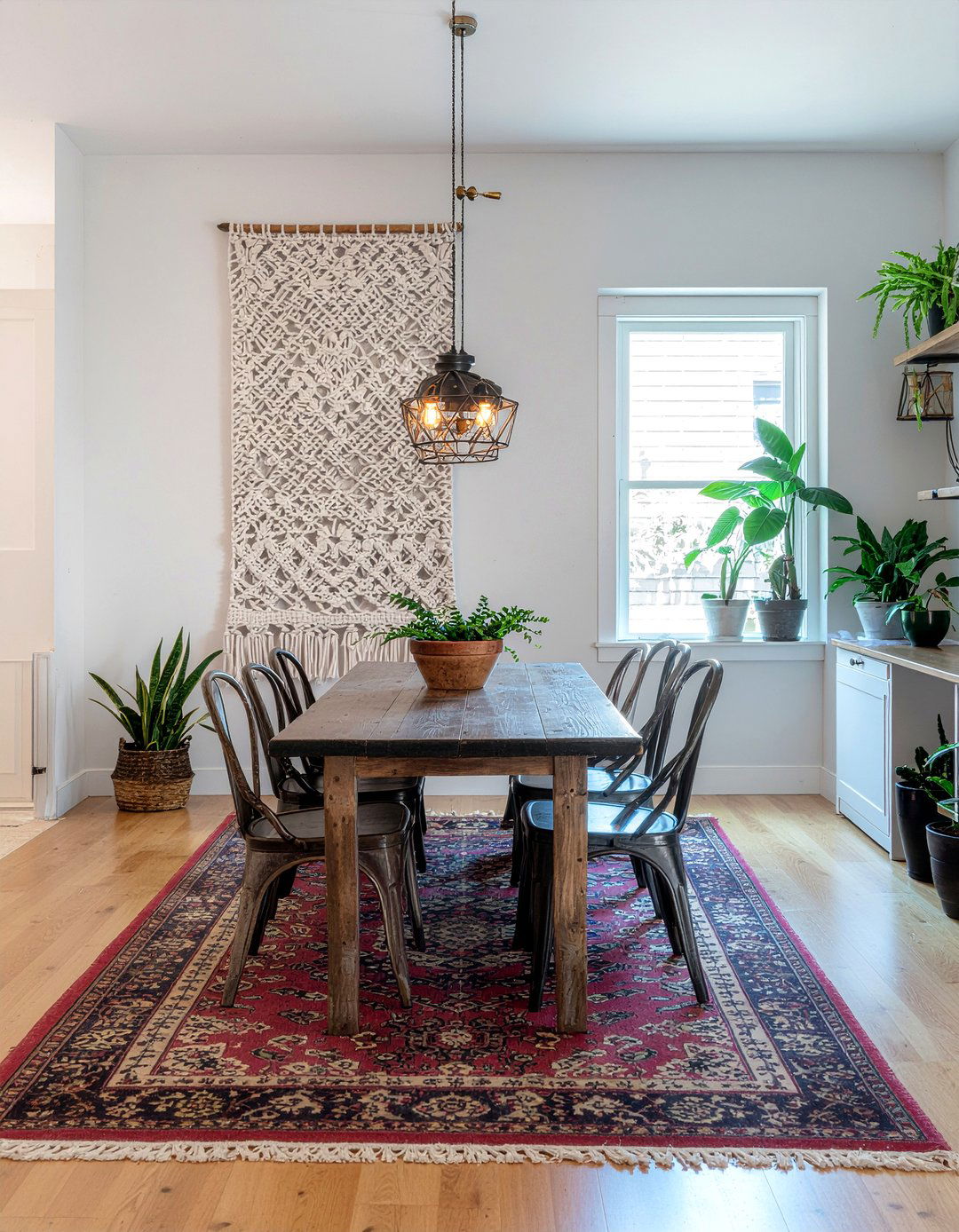 Bohemian dining room - 30 large dining room ideas