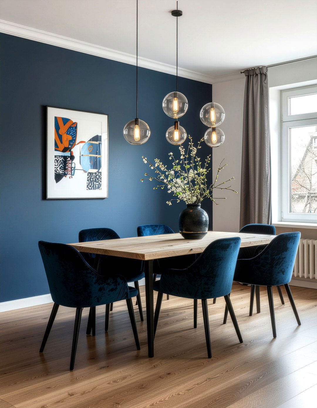 Bold Accent Wall - 30 row house dining room ideas