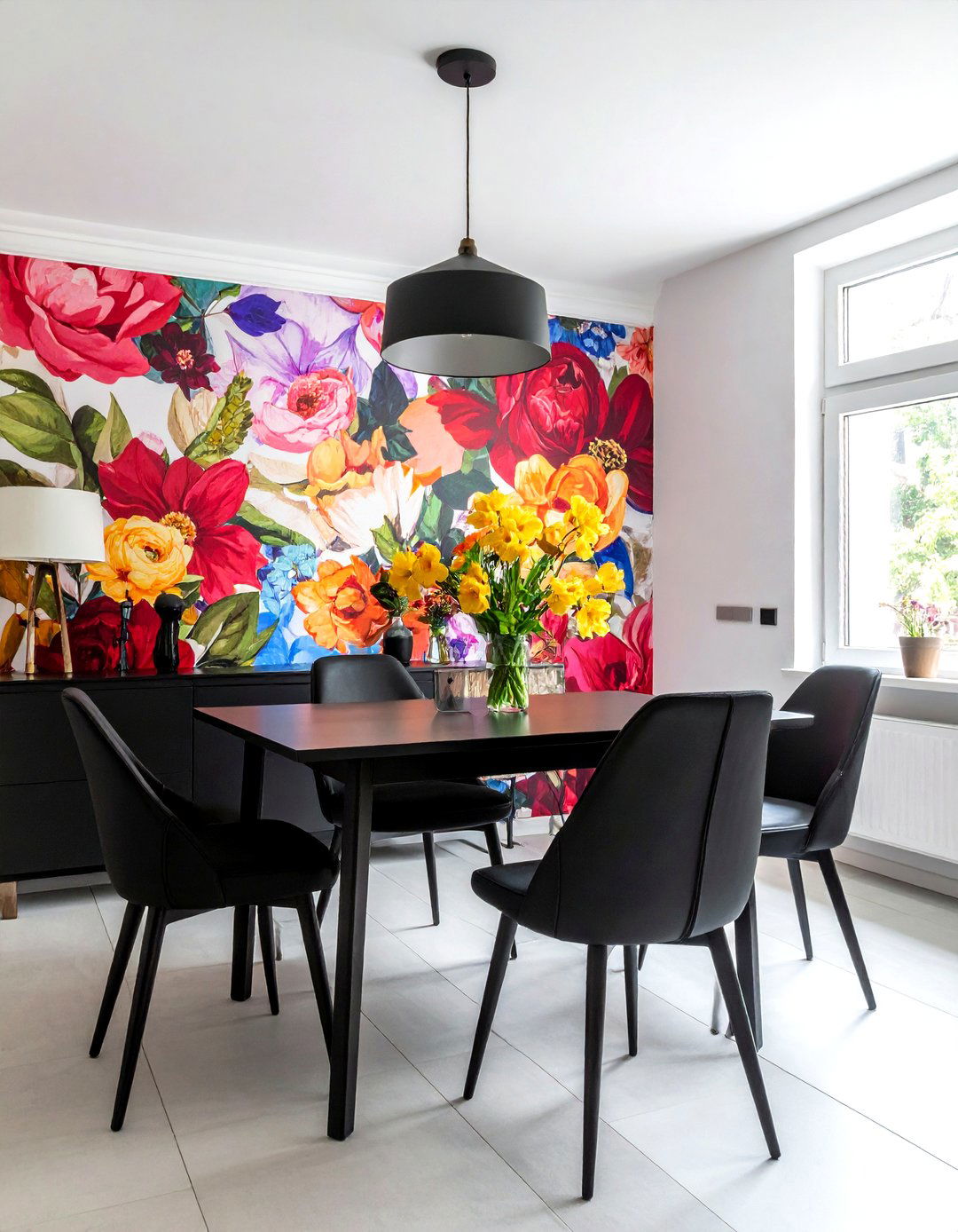 Bold Dining Room Wallpaper - 30 townhouse dining room ideas