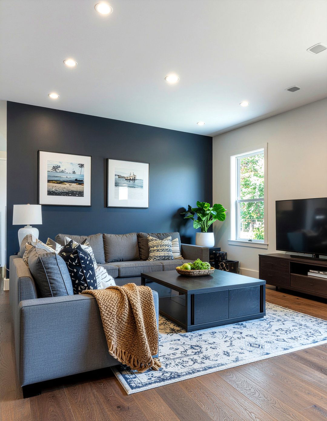 Bonus Room TV Wall - 30 bonus room living room ideas