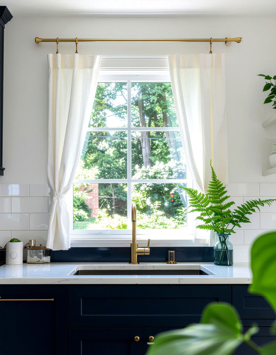 Brass Cafe Curtain Rod - 30 kitchen cafe curtain ideas