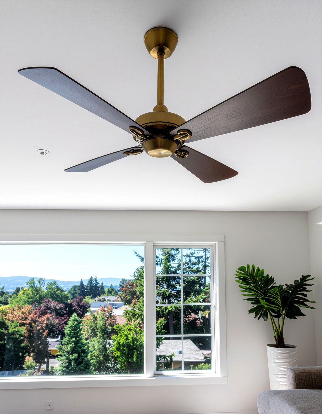 Brass Ceiling Fan - 30 brass accent living room ideas