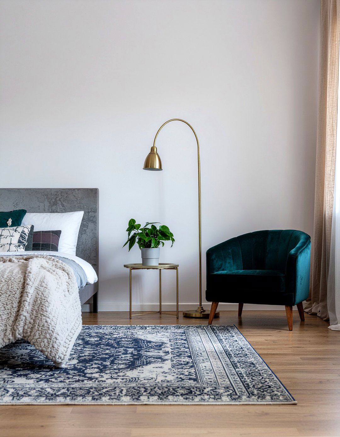 Brass Floor Lamp - 30 metal accent bedroom ideas