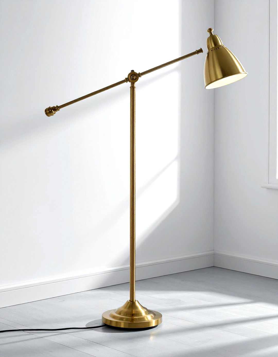 Brass Floor Lamp - 30 warm decor ideas