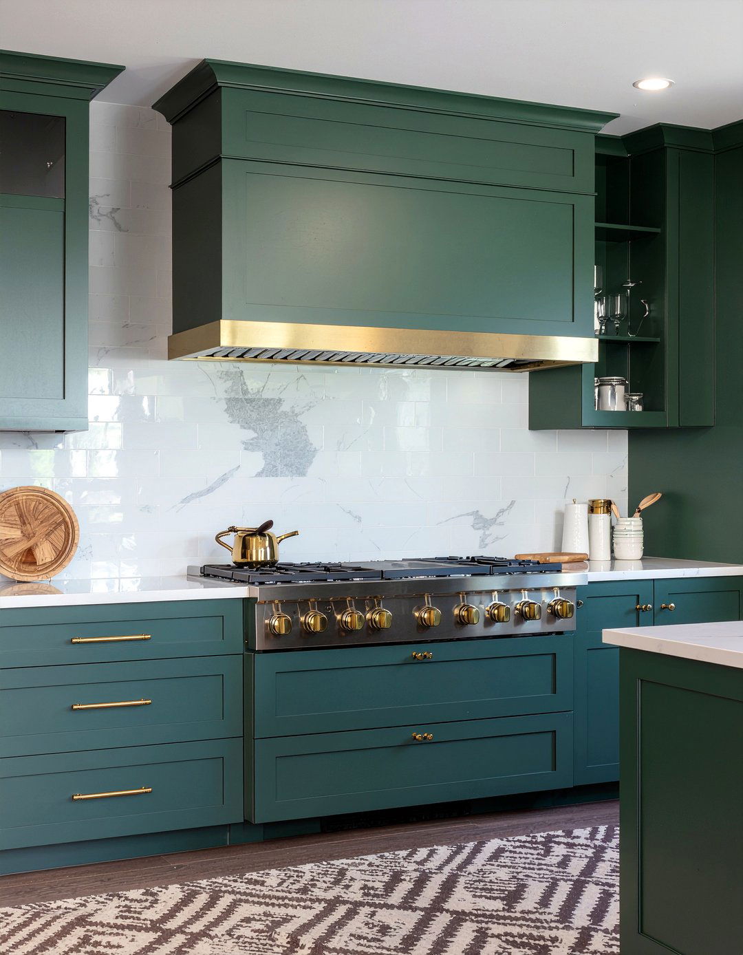 Brass Hardware Cabinets - 30 kitchen cabinet ideas