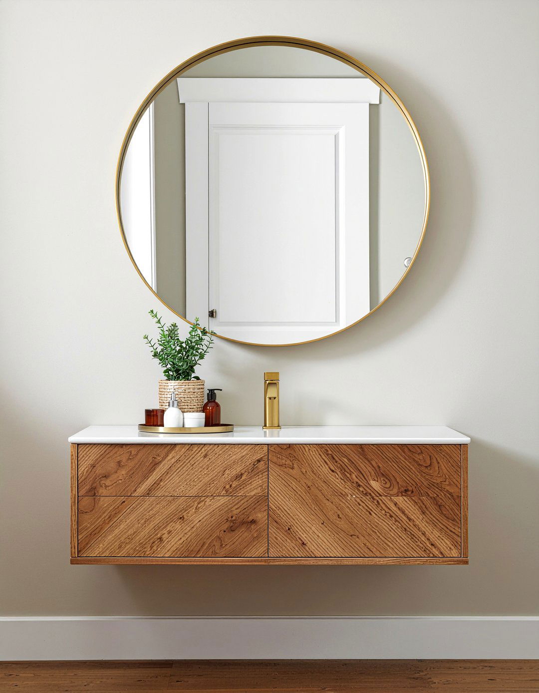 Brass Mirror - 30 New England bathroom ideas