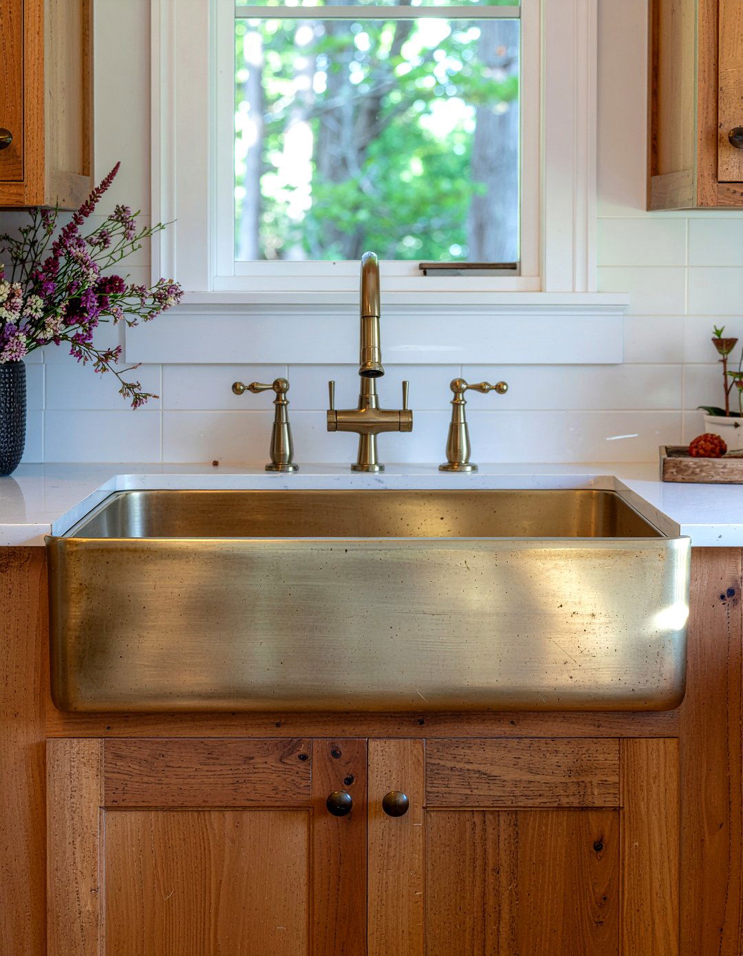 Brass Sink Basin - 30 brass accent kitchen ideas