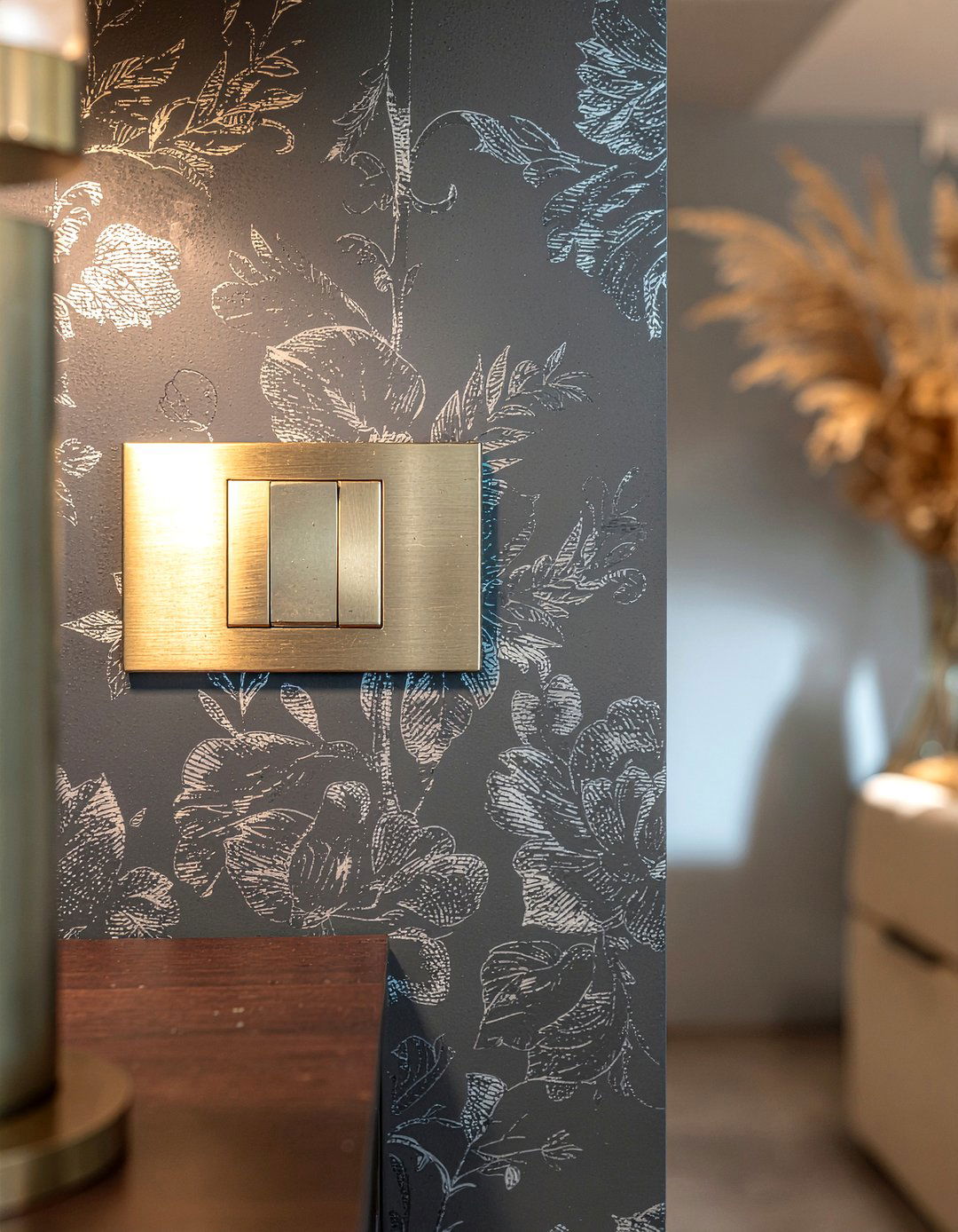 Brass Switch Plate - 30 brass accent living room ideas