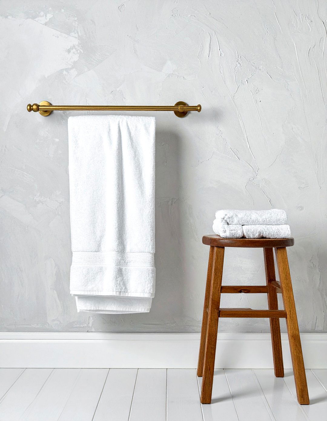 Brass Towel Bar - 30 brass bathroom ideas
