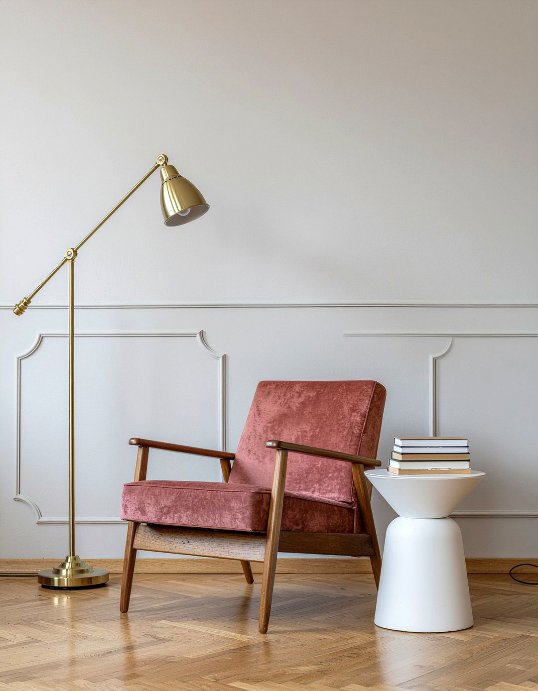 Brass floor lamp - 30 living room classic furniture ideas