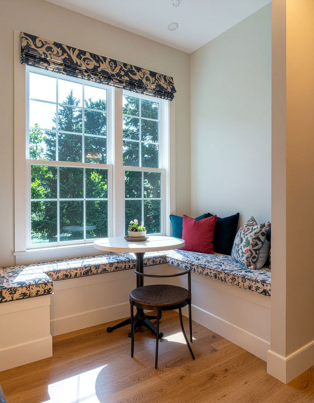 Breakfast Nook - 30 favorite dining room ideas