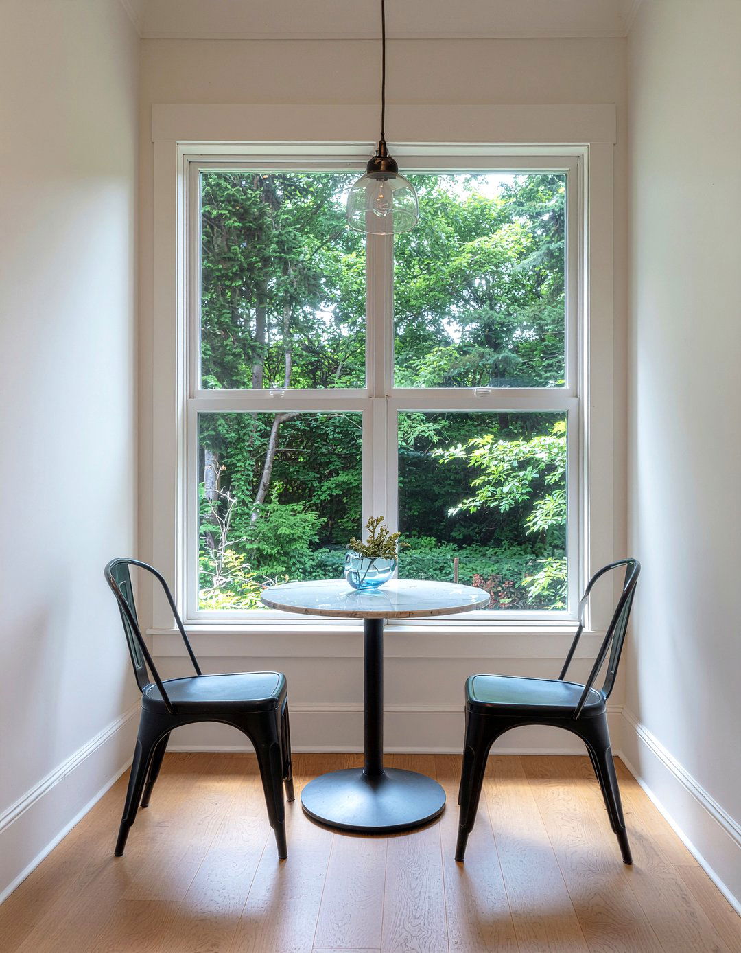 Breakfast Nook - 30 living room nook ideas