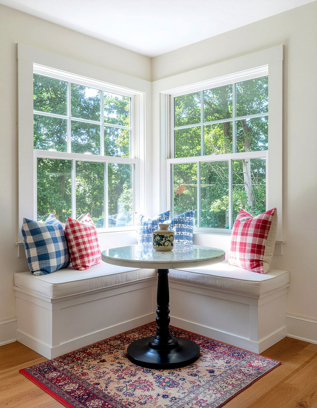 30 New England Dining Room Ideas for Elegant Coastal Hosting