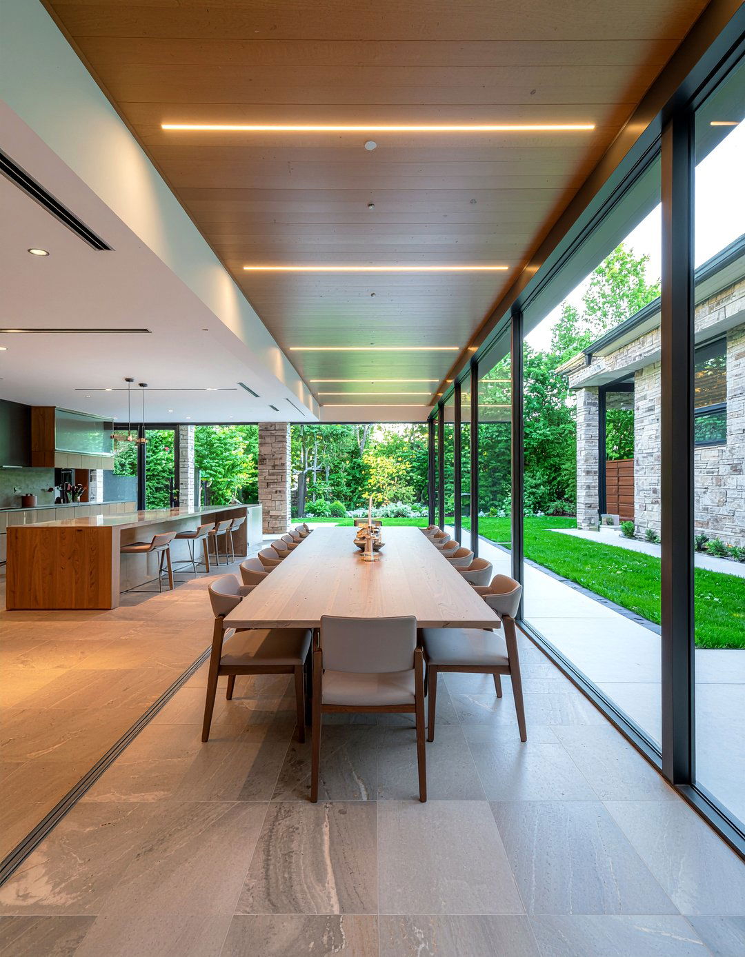 Breezeway Dining Room - 30 converted space dining room ideas