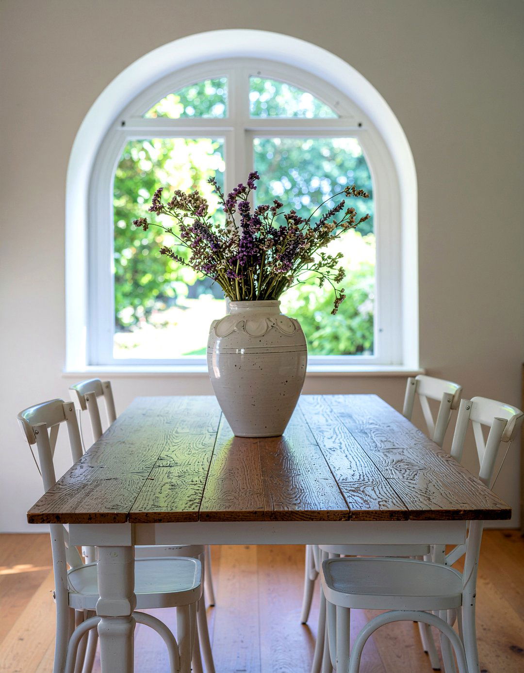 Bringing Nature Indoors - 30 English cottage dining room ideas