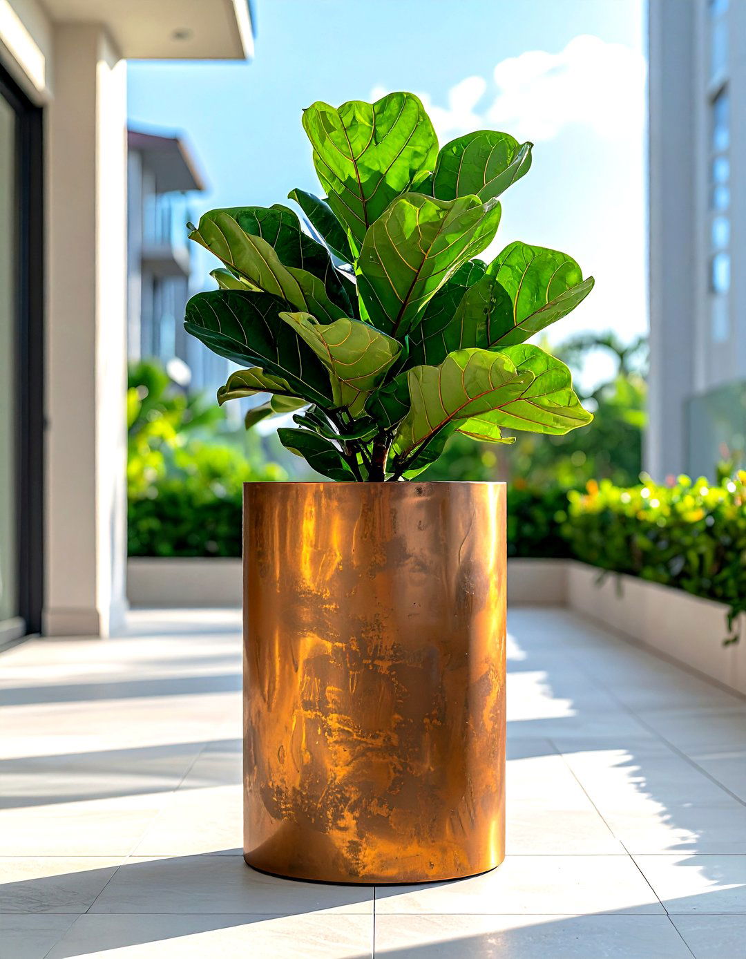 Bronze Planter Pot - 30 bronze decor ideas