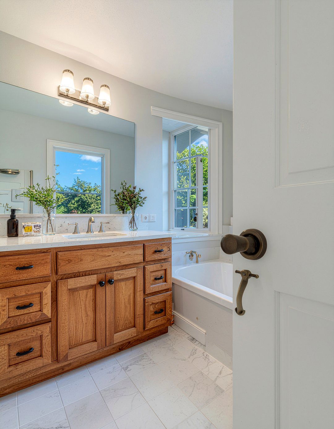 Bronze and satin nickel - 30 mixed metal bathroom ideas