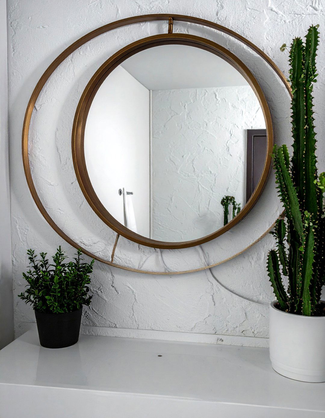 Bronze framed mirror - 30 bronze bathroom ideas