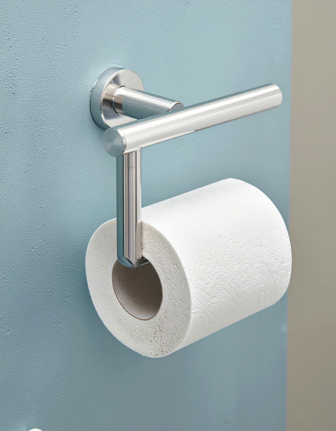 Brushed Nickel Toilet Paper Holder - 30 nickel bathroom ideas