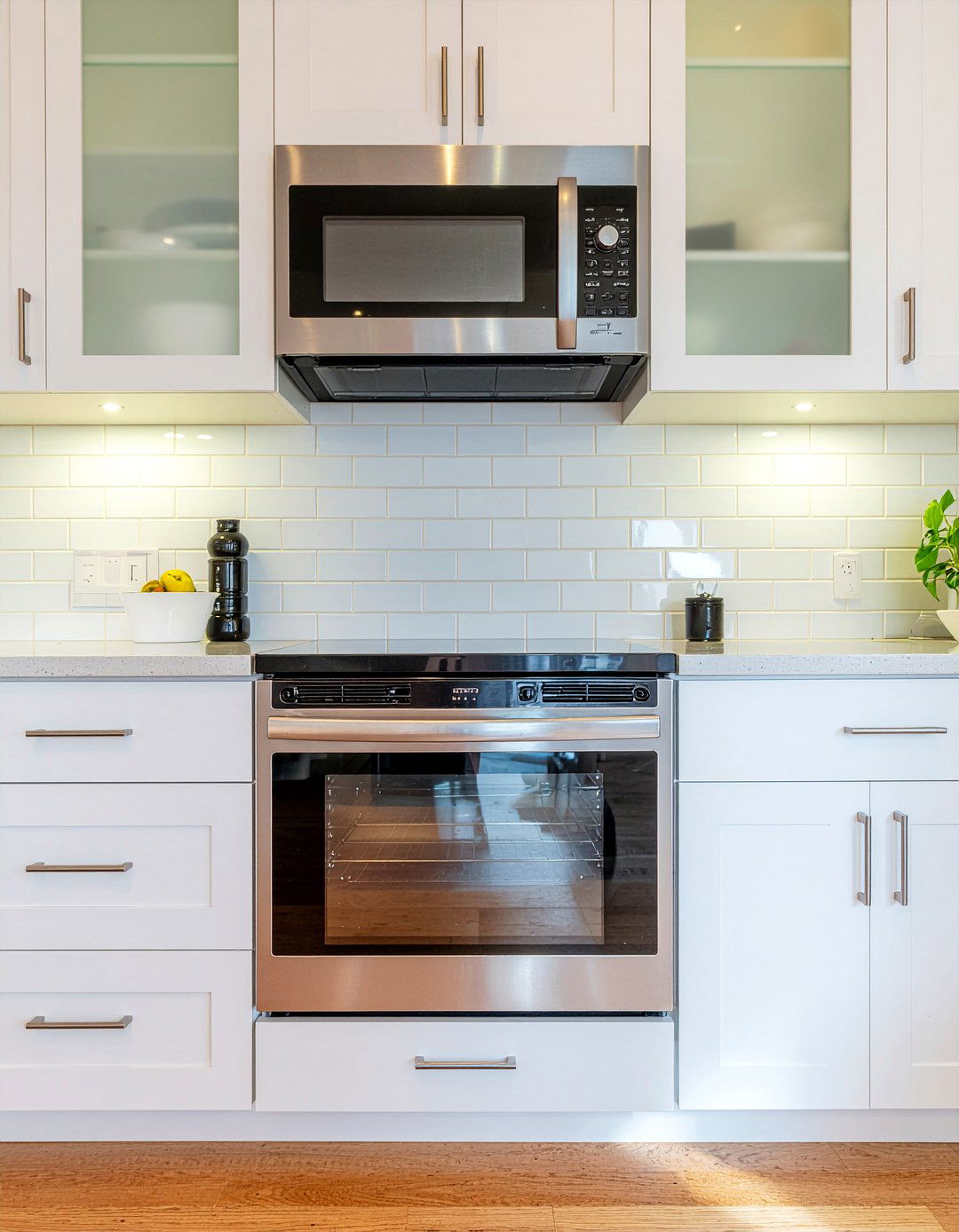 Budget kitchen microwave over range - 30 over-the-range microwave kitchen ideas