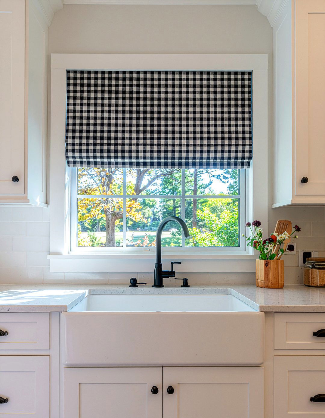 Buffalo Check Valance - 30 kitchen valance ideas
