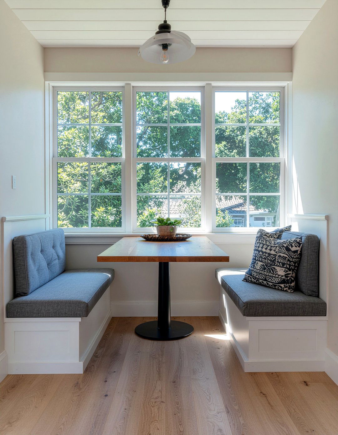 Built In Banquette - 30 Australian dining room ideas