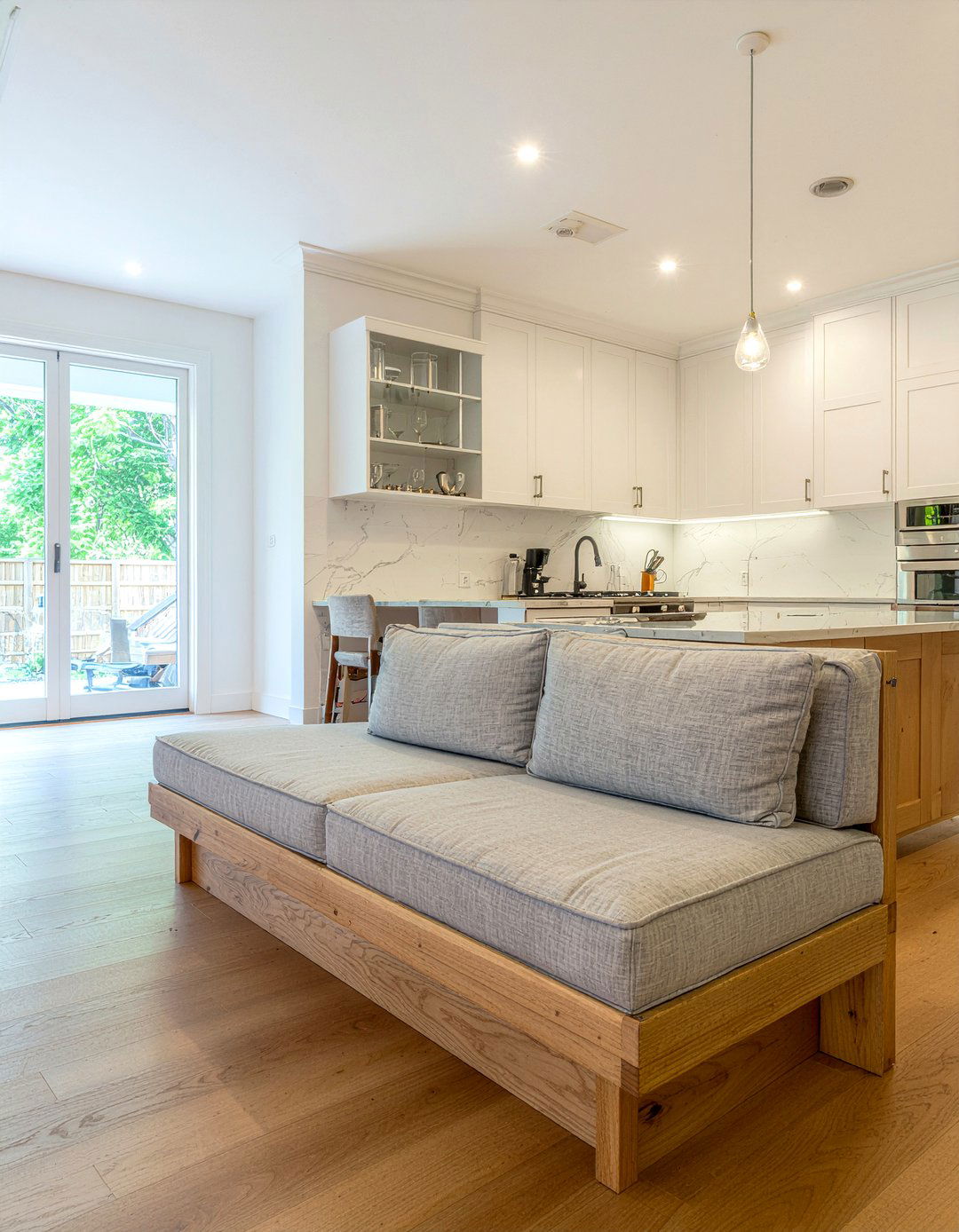 Built In Banquette - 30 kitchen bench seating ideas